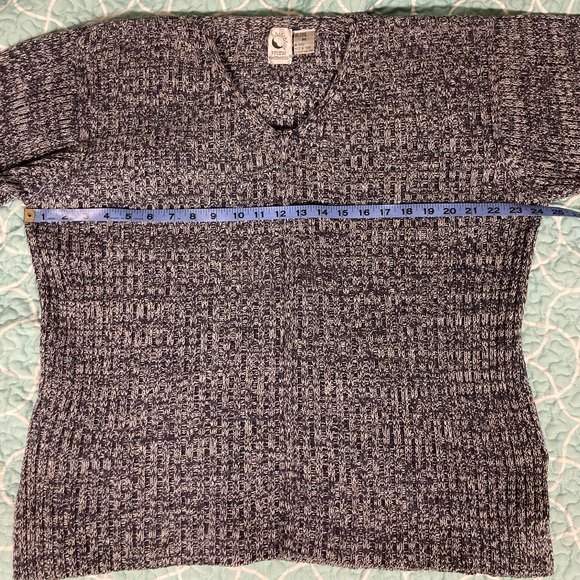 Boutique sweater Prime Elements - Picture 8 of 13